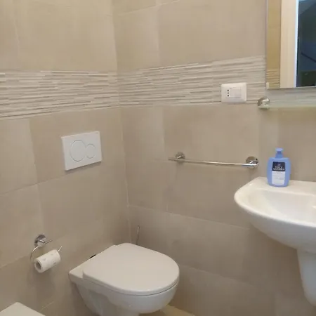 Divenere Carbonara - Locazione Turistica *